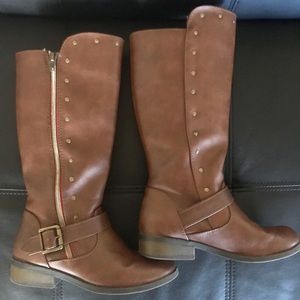 Riding leather boots!